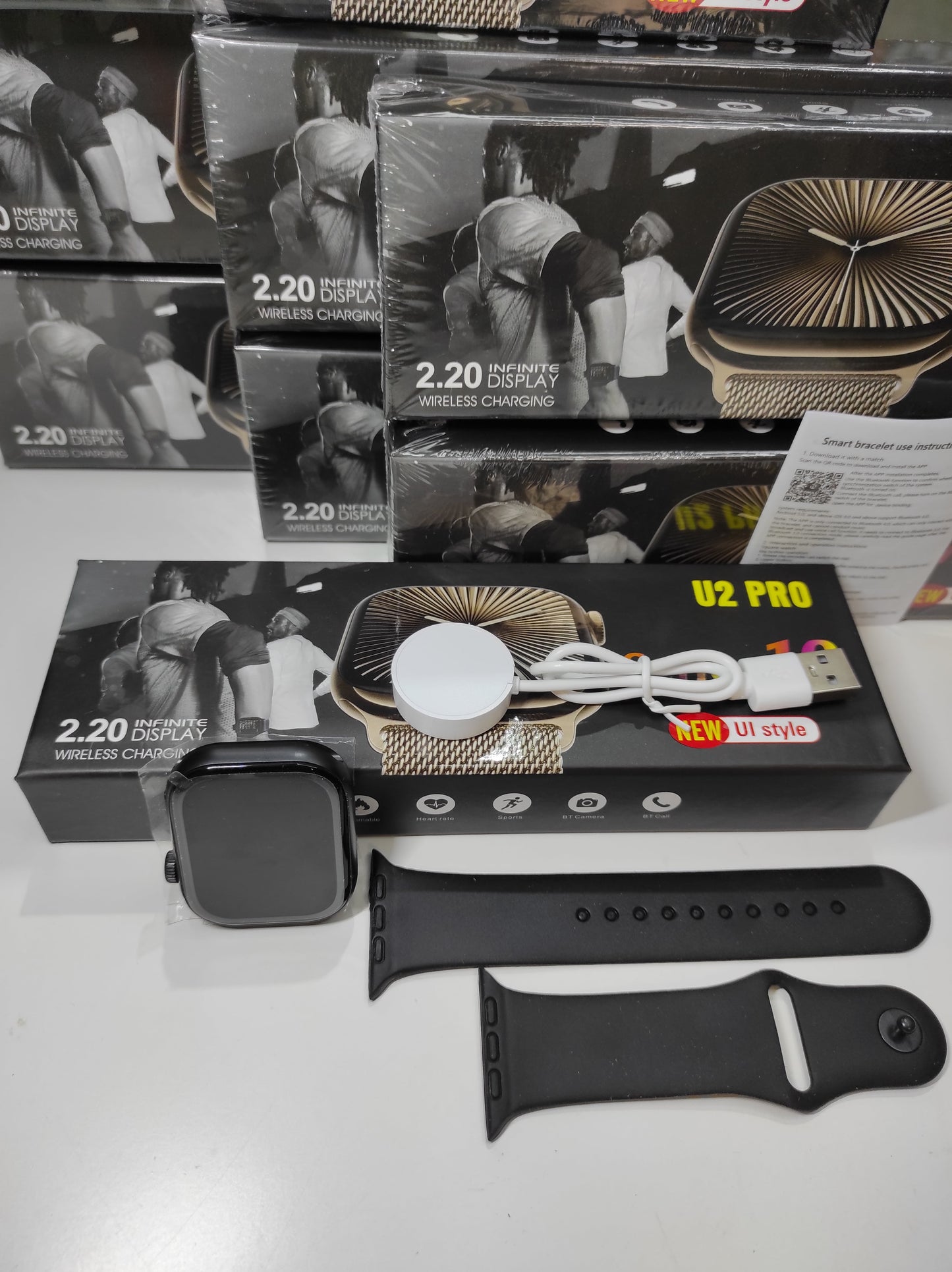 Smartwatch Série 10 com Ecrã de 2.2” – Preto