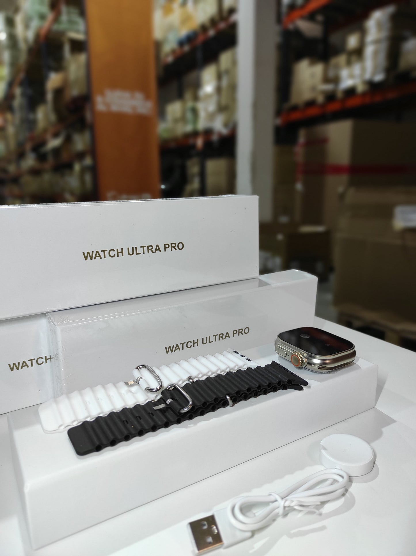 Smartwatch Ultra Pro com 2 Braceletes (Preto + Branco)