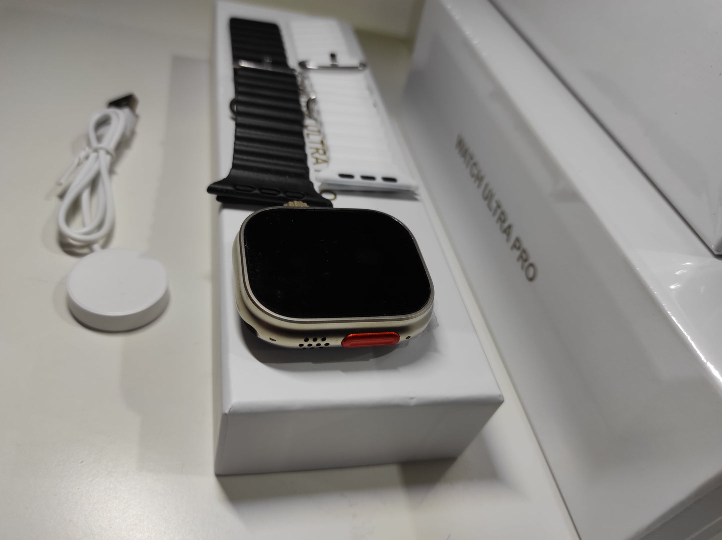 Smartwatch Ultra Pro com 2 Braceletes (Preto + Branco)
