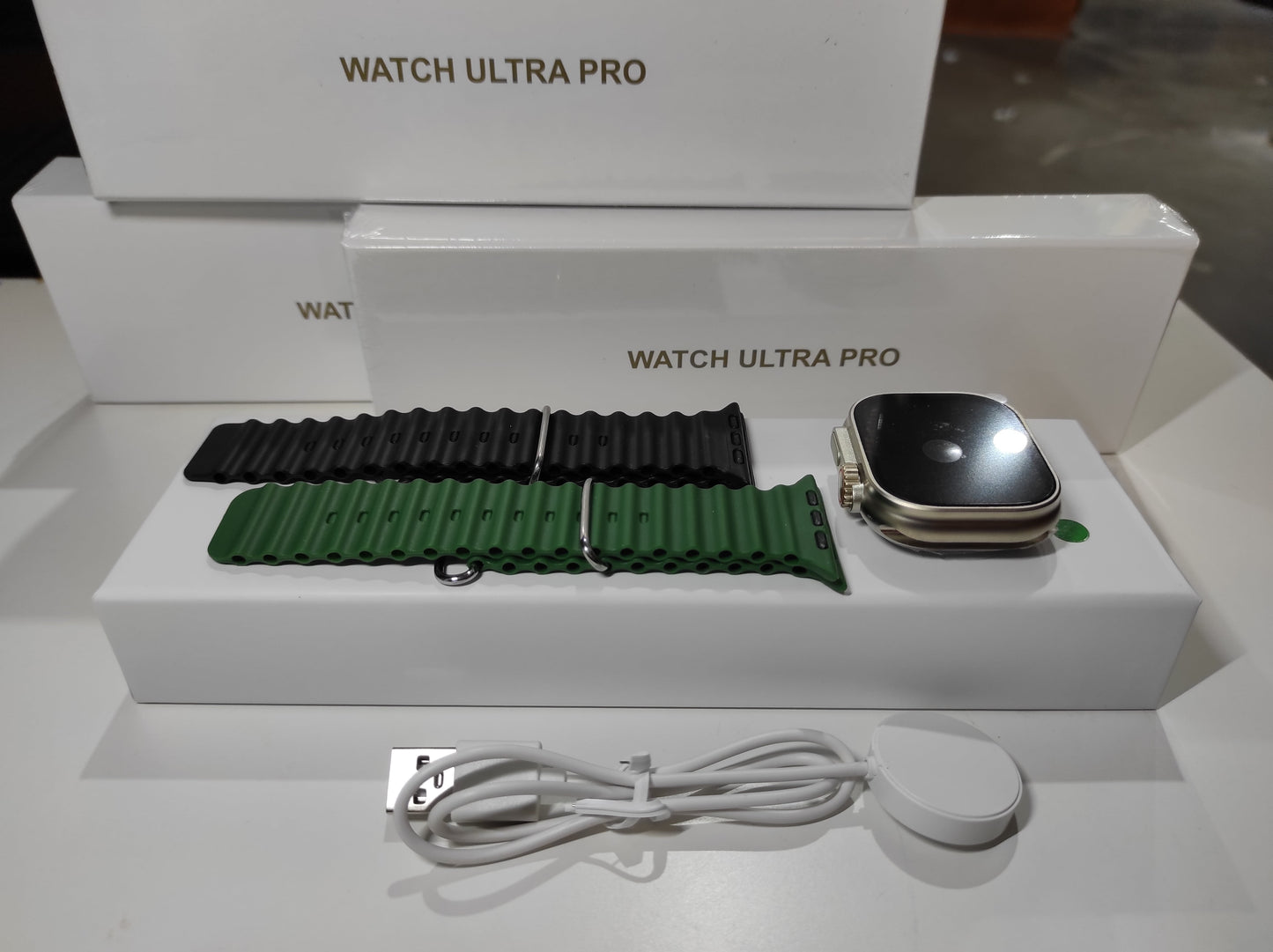 Smartwatch Ultra Pro com 2 Braceletes (Preto + Verde)