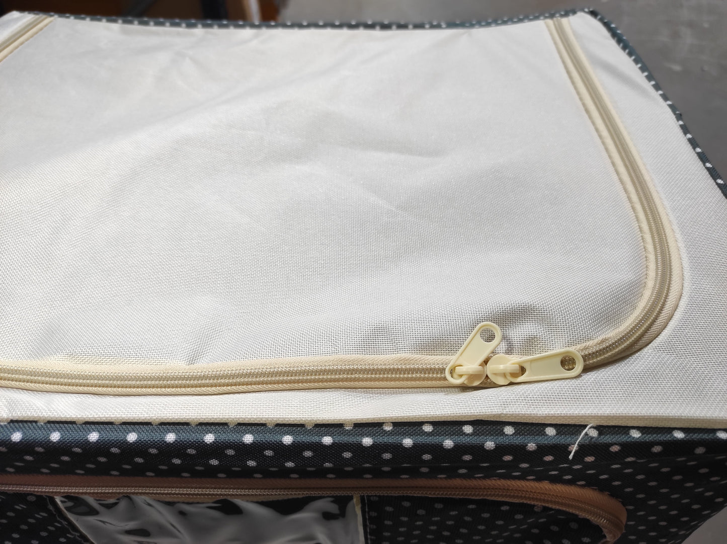 Caixa de Armazenamento de Roupa Dobrável – Organização com Estilo