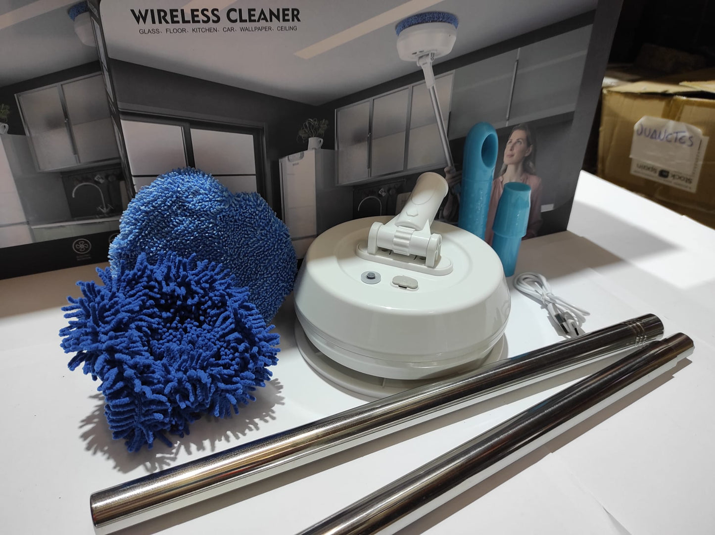 Robot de Limpeza Eléctrico para Vidros e Superfícies Planas